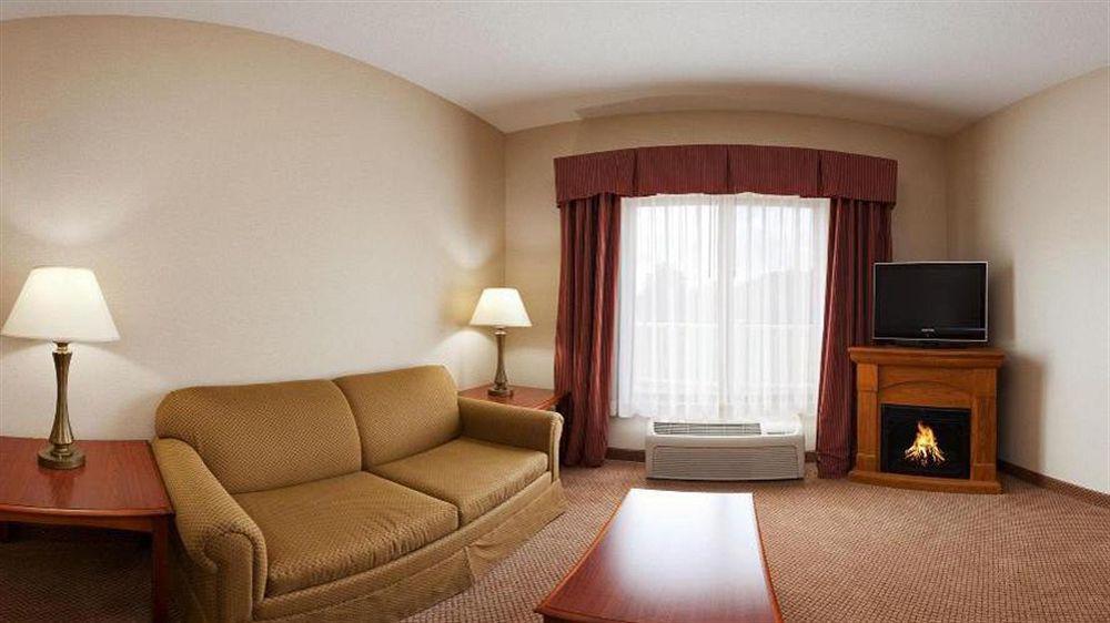 Holiday Inn Express Hotel & Suites Grand Blanc By Ihg Exterior foto
