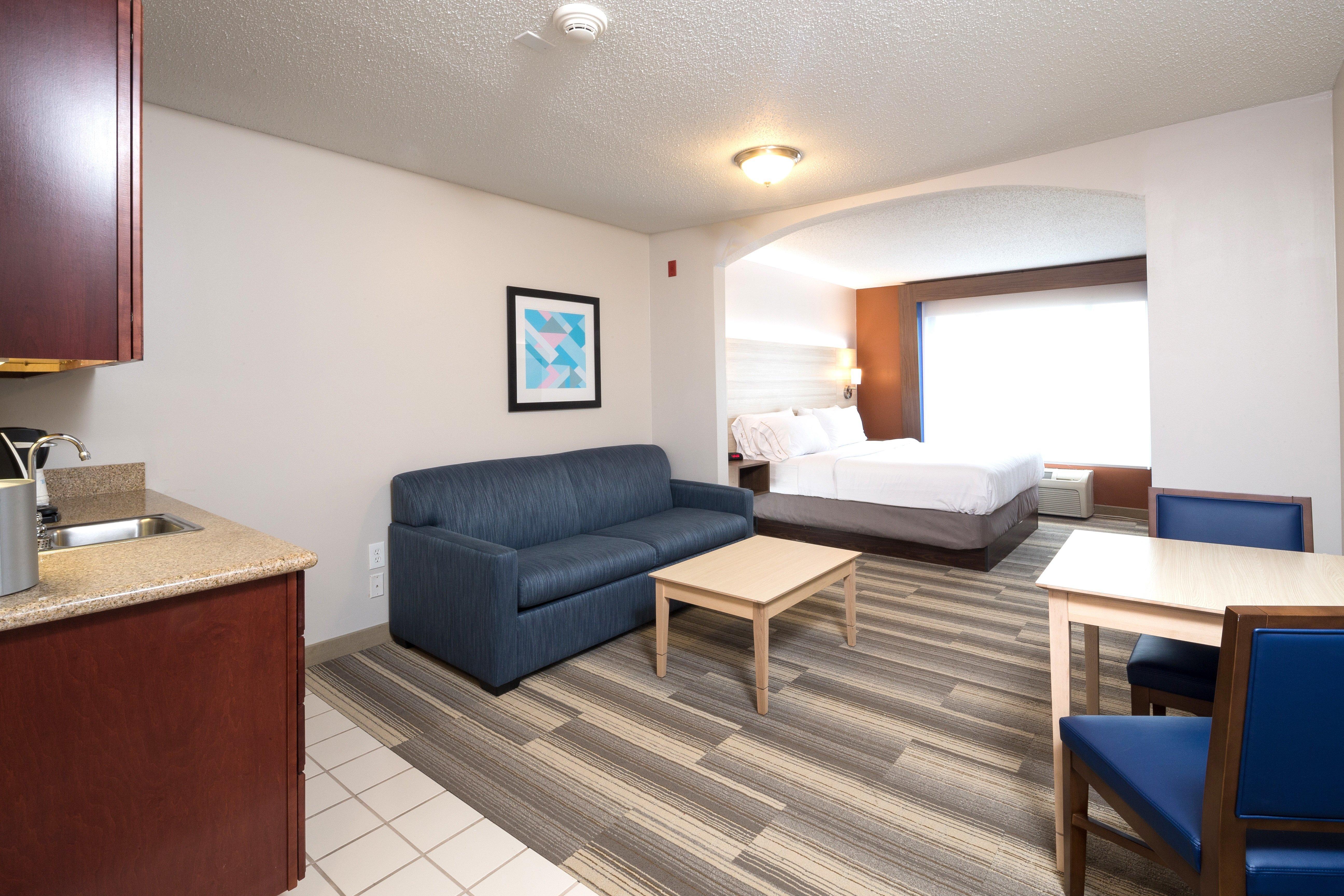 Holiday Inn Express Hotel & Suites Grand Blanc By Ihg Exterior foto