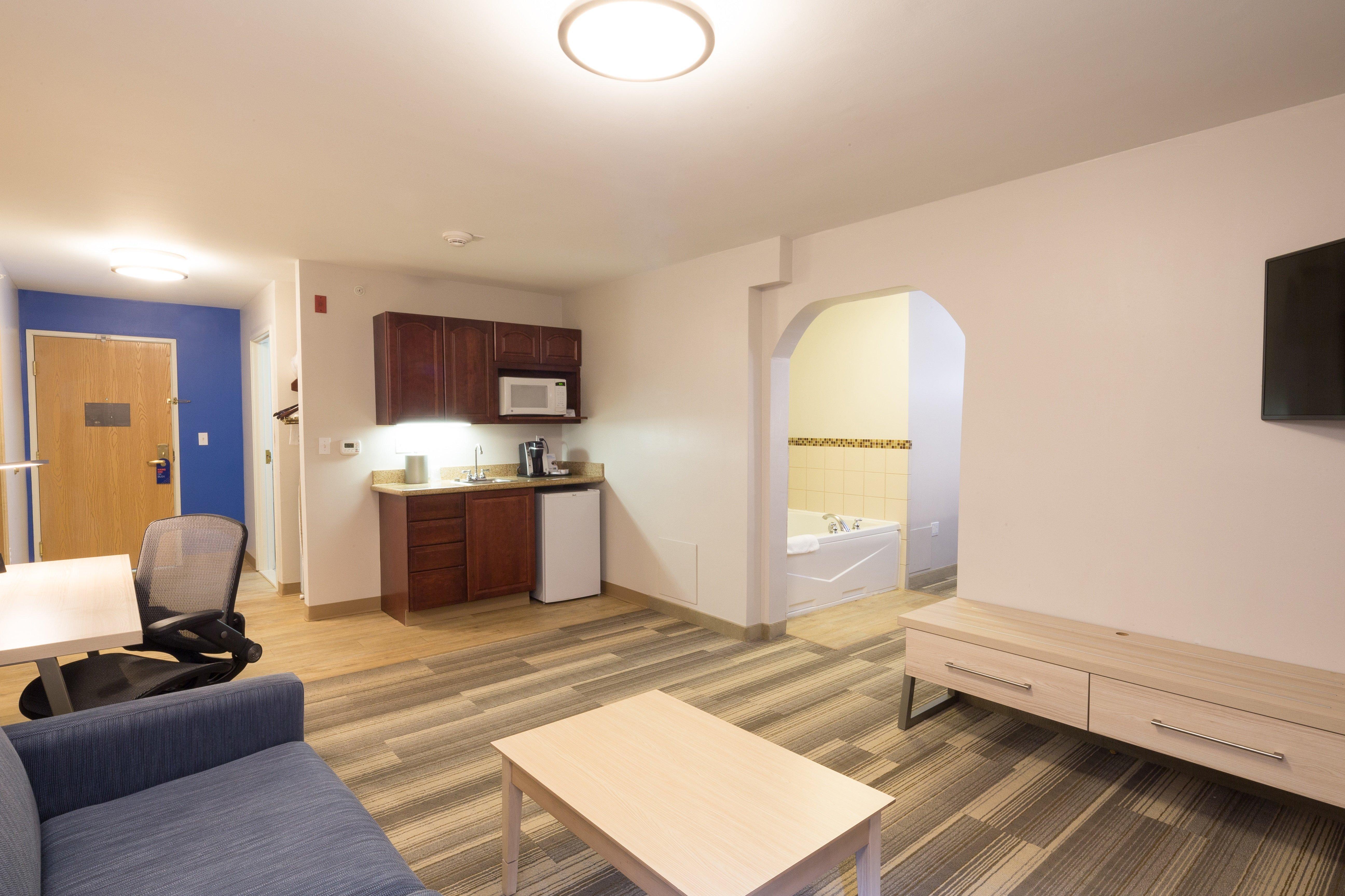 Holiday Inn Express Hotel & Suites Grand Blanc By Ihg Exterior foto