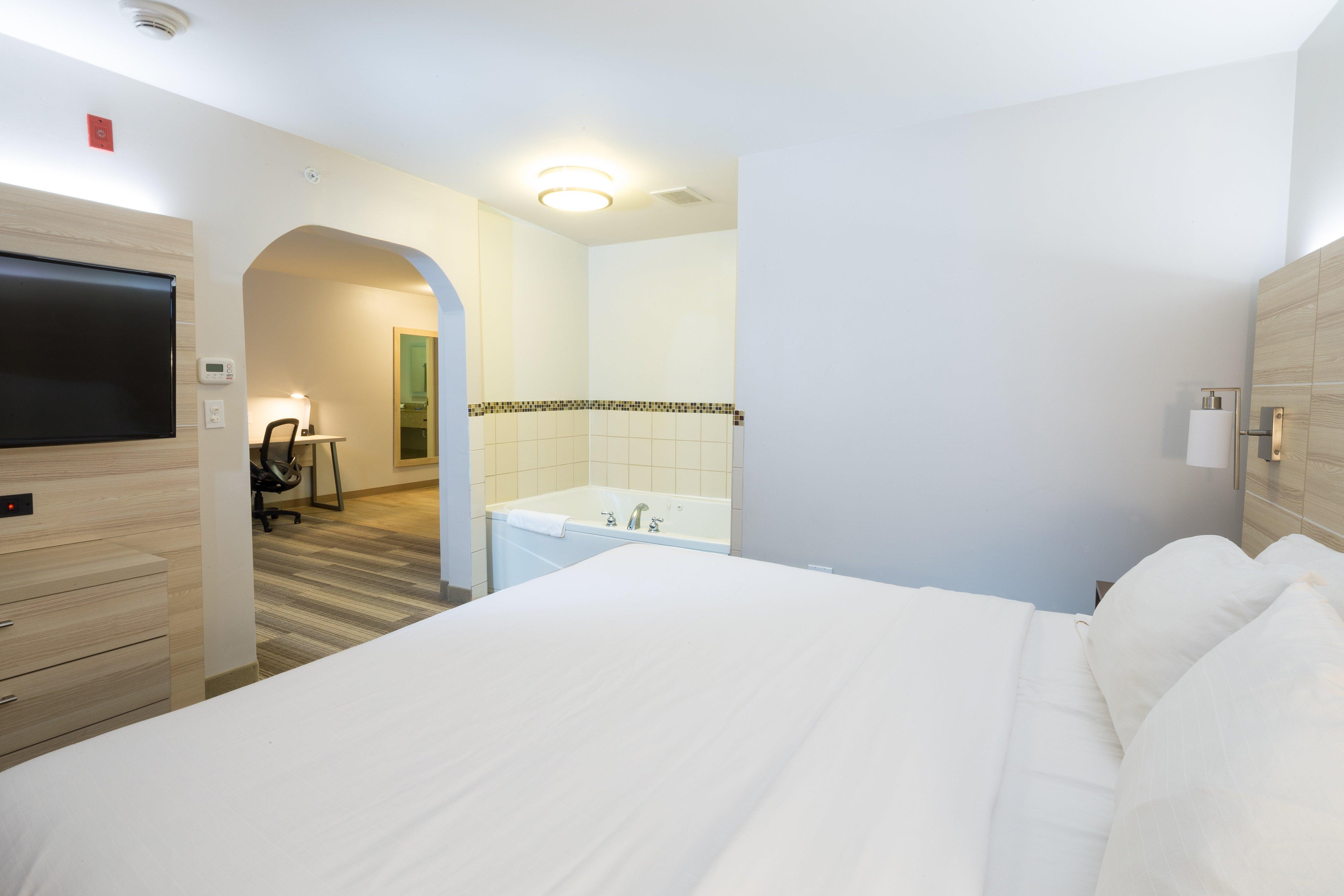 Holiday Inn Express Hotel & Suites Grand Blanc By Ihg Exterior foto