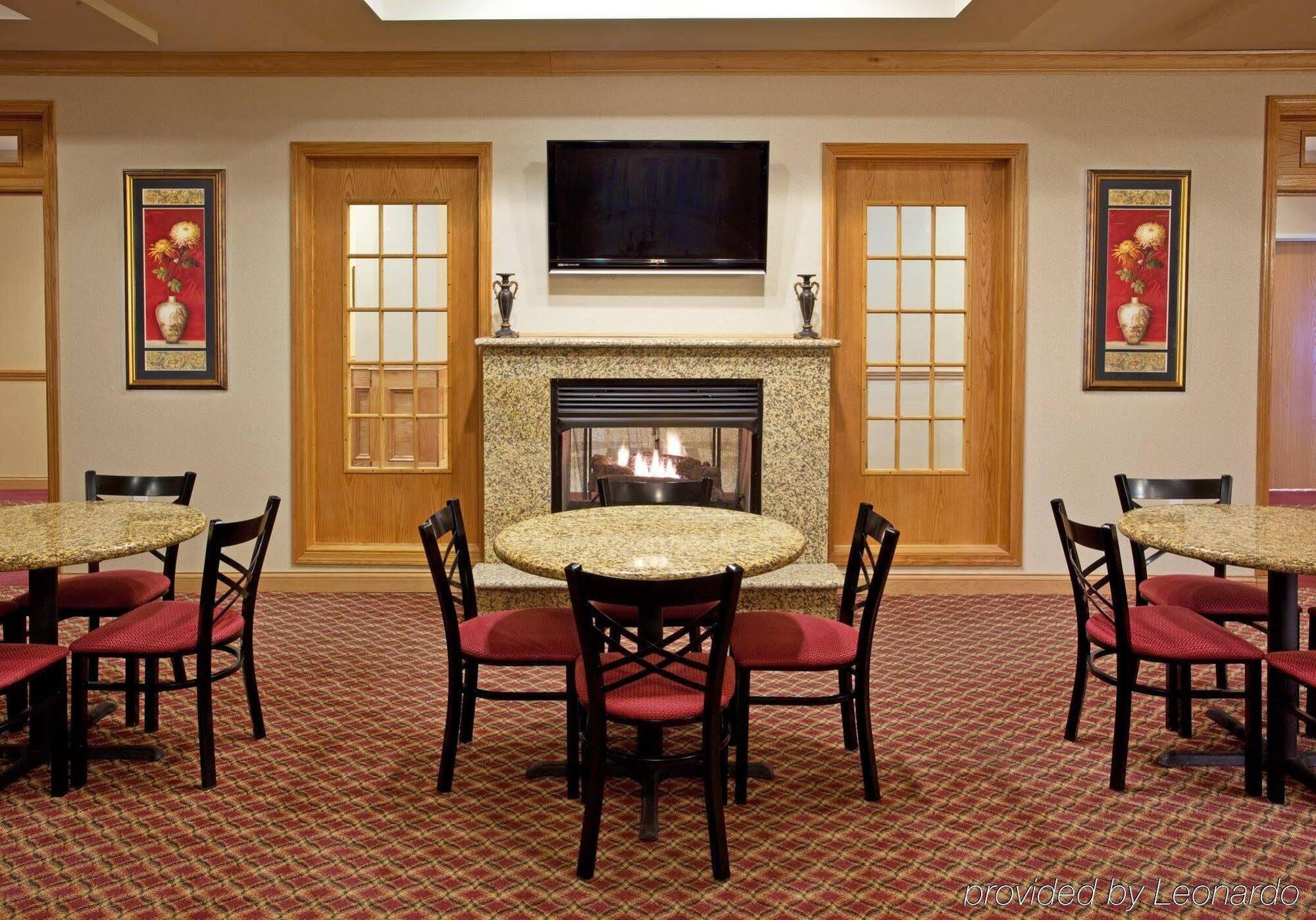 Holiday Inn Express Hotel & Suites Grand Blanc By Ihg Exterior foto