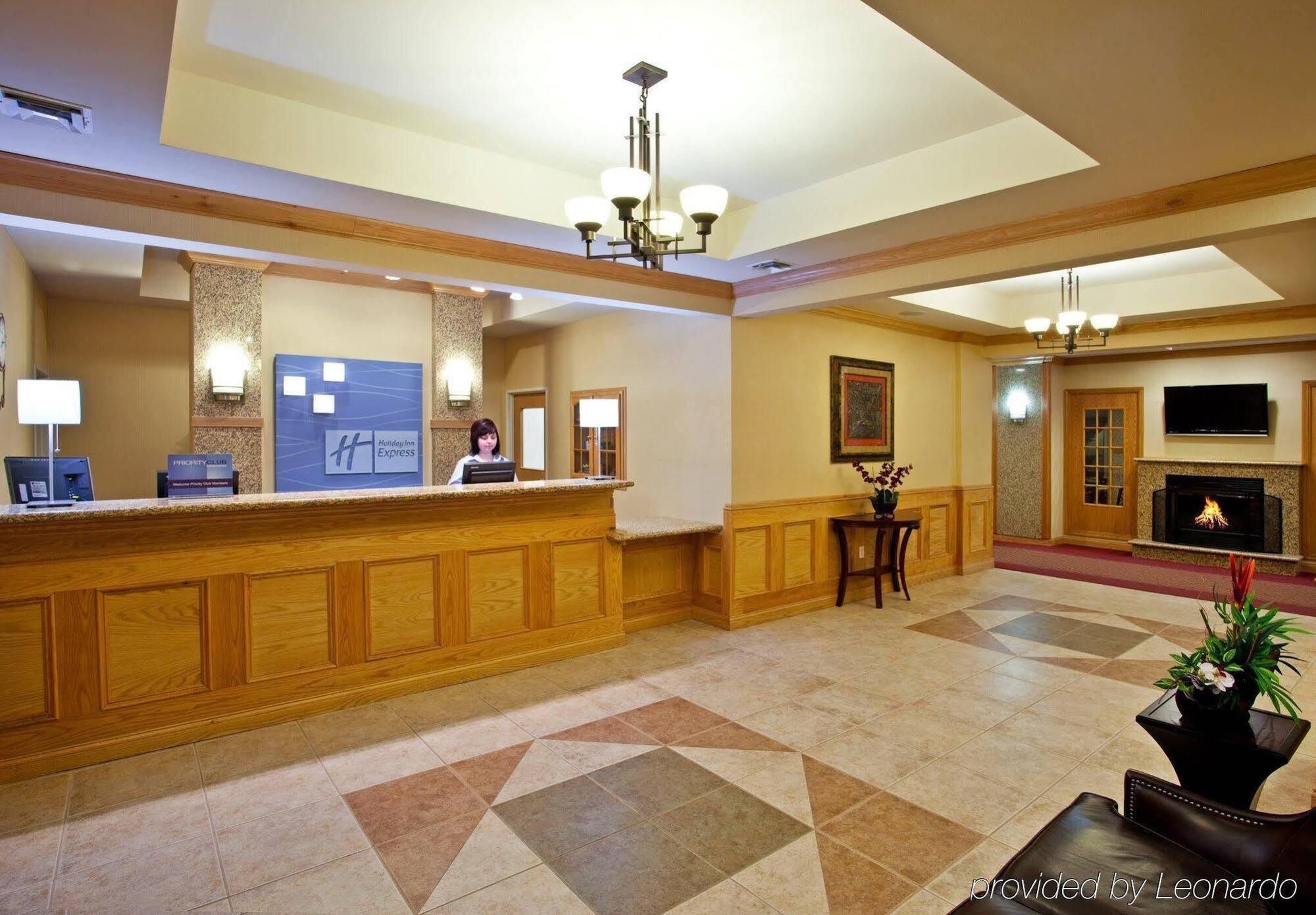 Holiday Inn Express Hotel & Suites Grand Blanc By Ihg Exterior foto